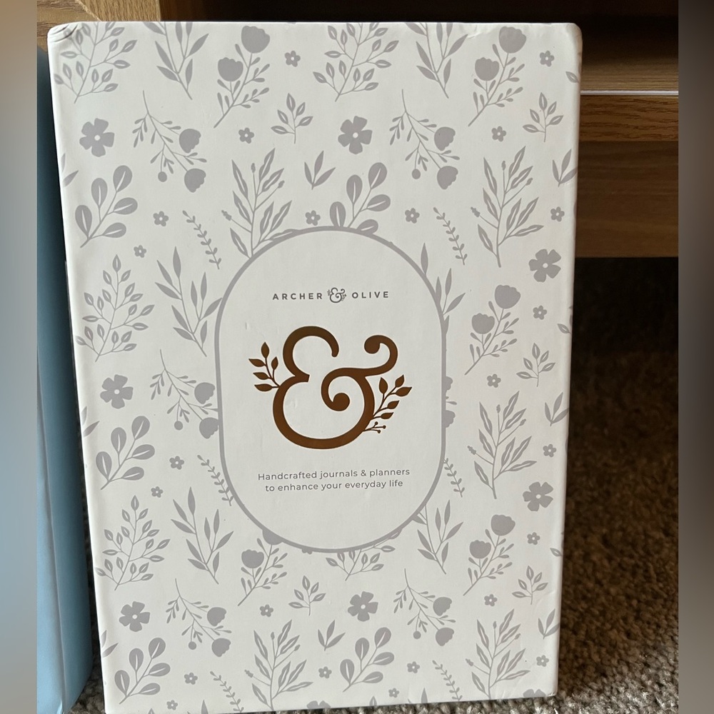 ARCHER AND OLIVE brand new unused journal!! Still in paper!! A5 latte design.